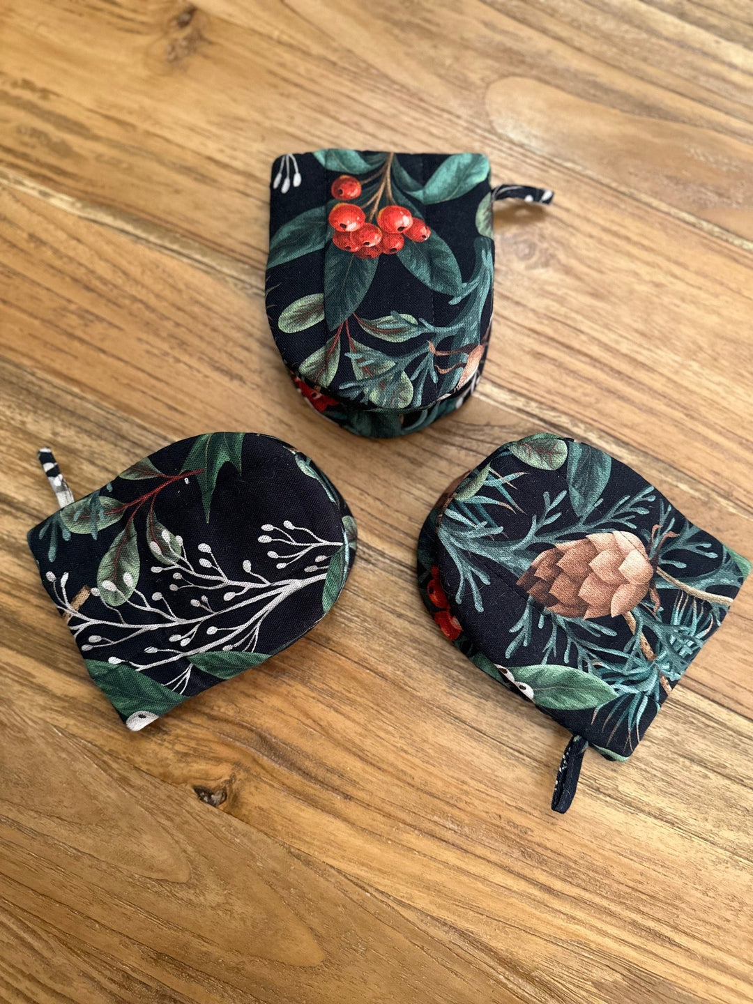 Lille ovnhandske / grydeluffe med dobbelt uldfyld, 100% bomuld, trykt | Christmas Forest