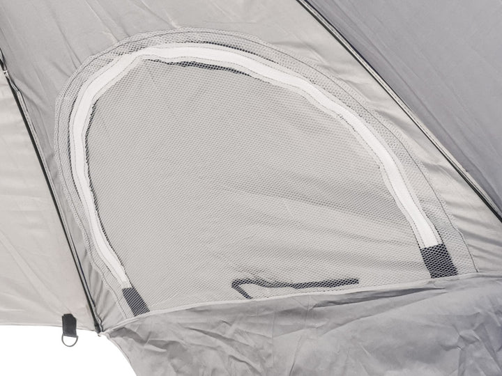 Stort, foldbart havetelt med strandparasol