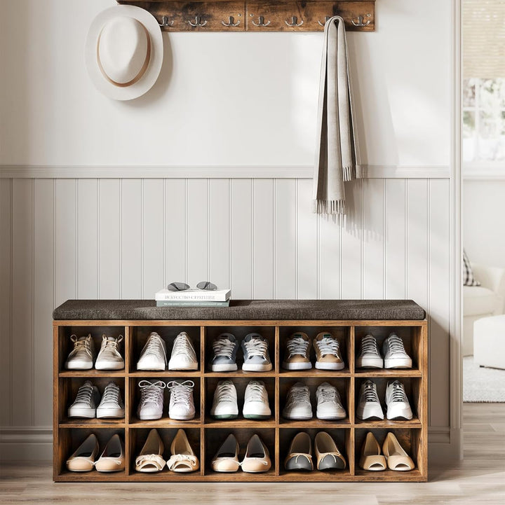 Skobænk med sæde og 15 åbne opbevaringsrum, mål 30 x 105 x 48 cm, i rustik brun