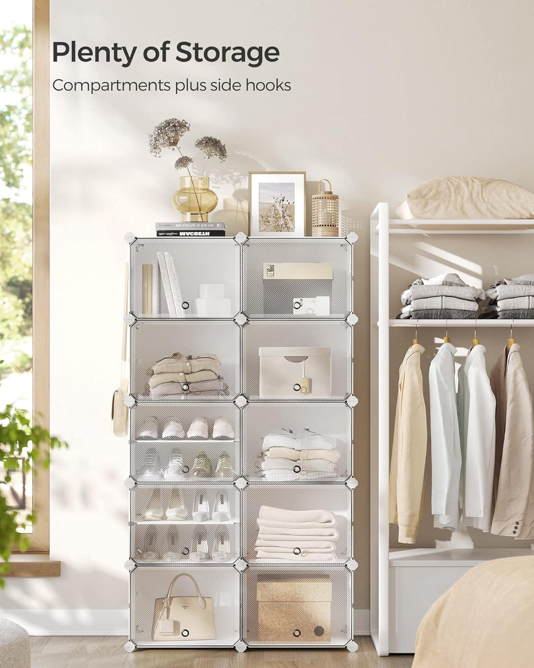 Skoskab med 10 rum, plastik og stålramme, hvert rum måler 30 x 40 x 30 cm, hvid