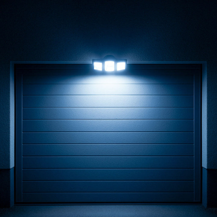 LED solcellelampe 3-i-1 med skumringsbevægelsessensor - mangler beskrivelse