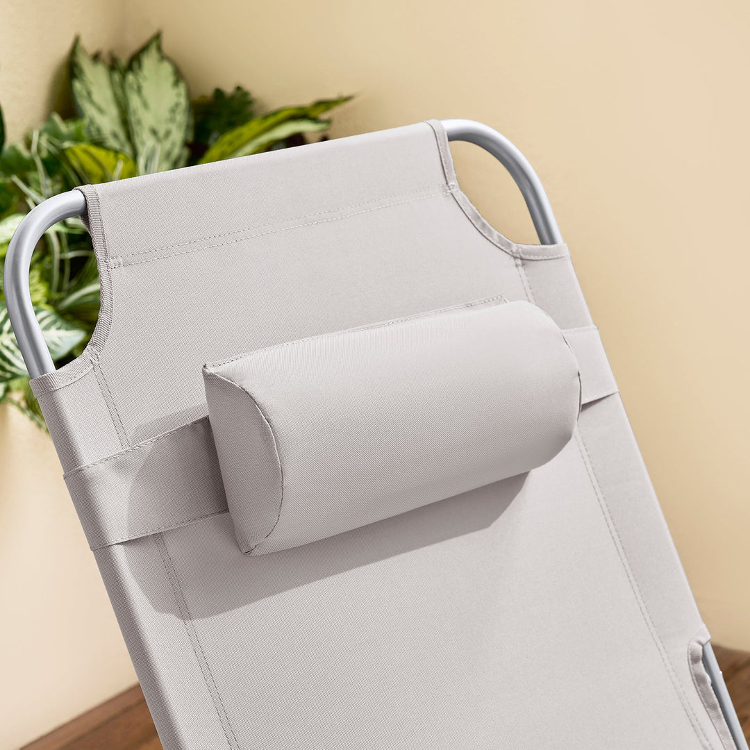 Foldbar solstol med nakkepude – til have og altan, beige