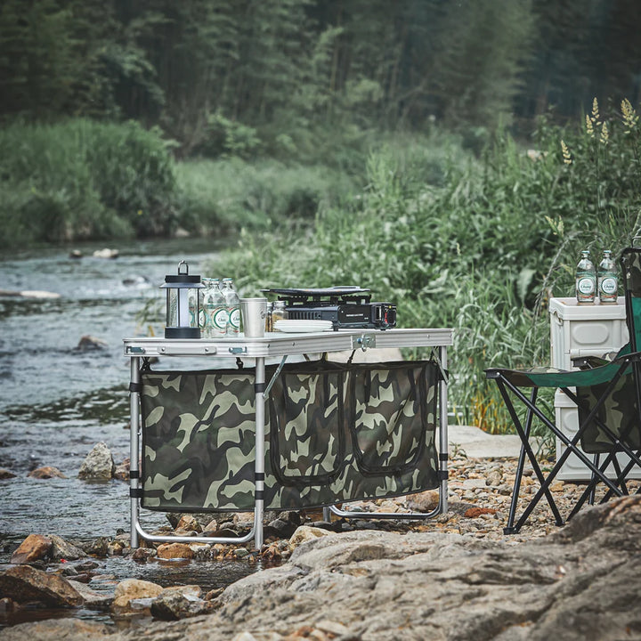 Robust, fleksibelt og praktisk – smart bord til udendørslivet i army-look, L120xB47xH(justerbar): 54-70 cm