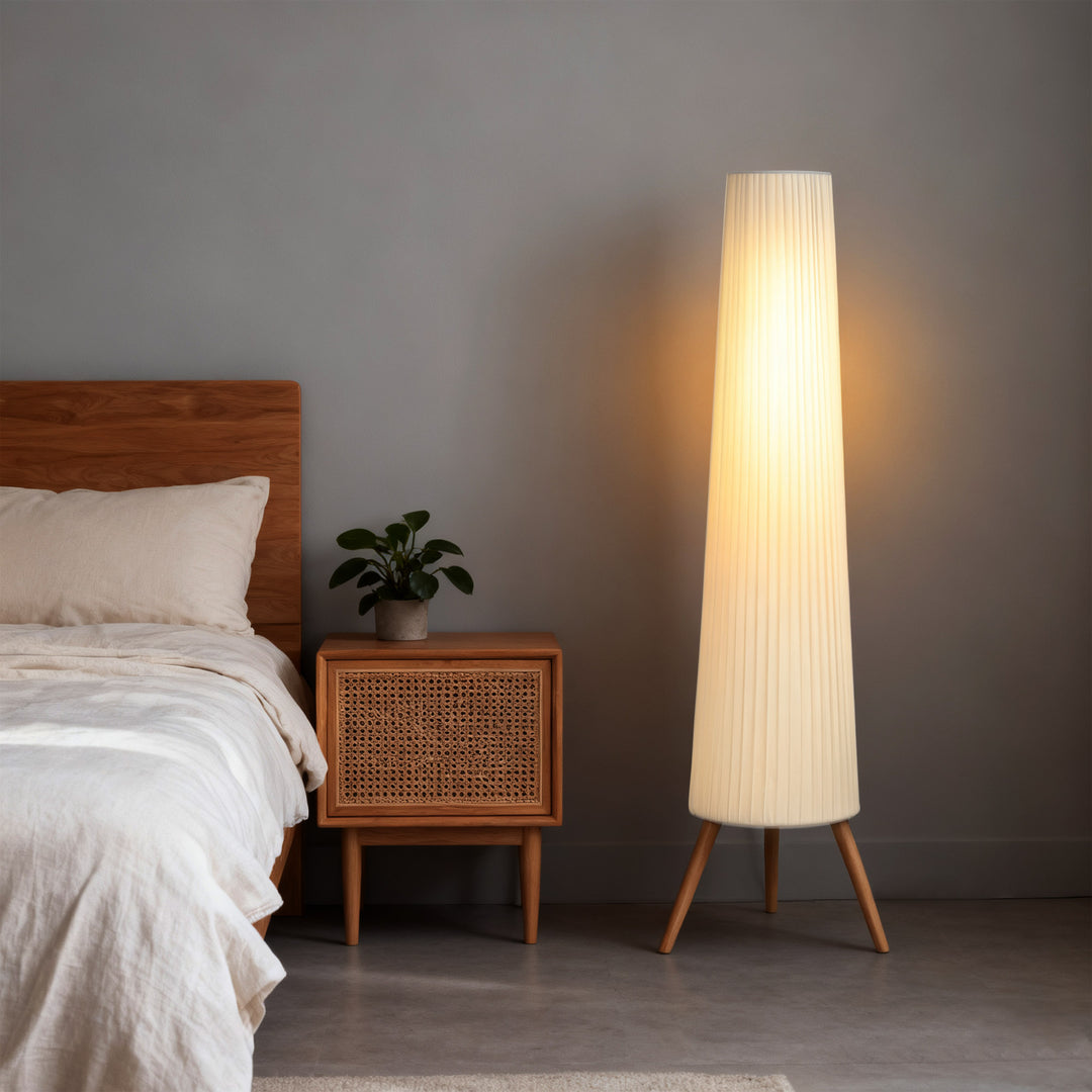 LED-gulvlampe til stue, dæmpbar, træ med trebensfod, gulvlampe med fodkontakt, 46 x 46 x 153 cm, hvid