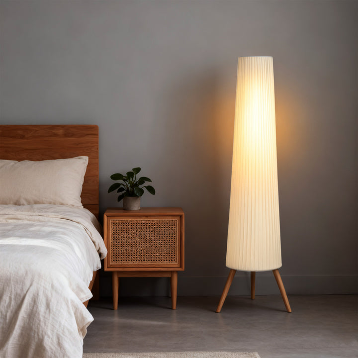 LED-gulvlampe til stue, dæmpbar, træ med trebensfod, gulvlampe med fodkontakt, 46 x 46 x 153 cm, hvid