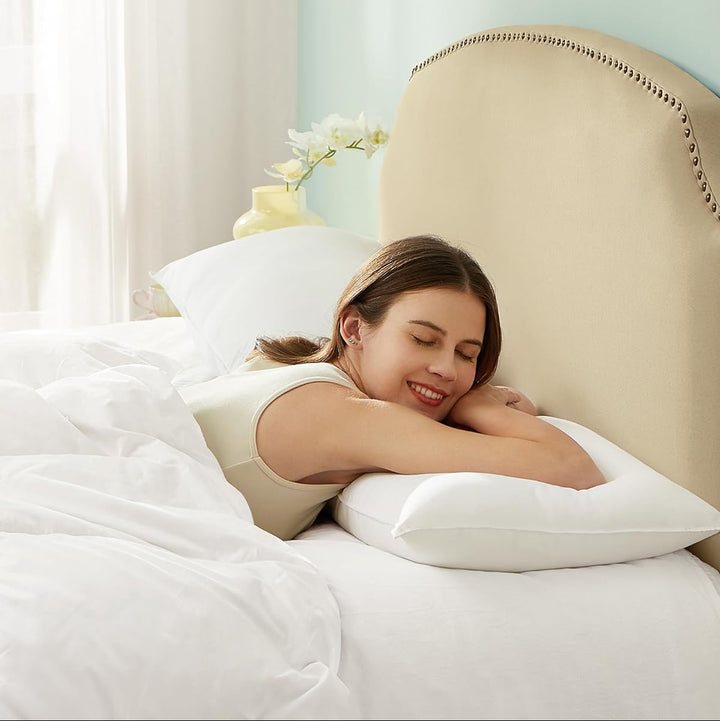 Pude 40 x 80 cm, 800 g fyld, blødt børstet polyesterstofoverflade, pude, maskinvaskbar ved 60°, med opbevaringspose, hvid