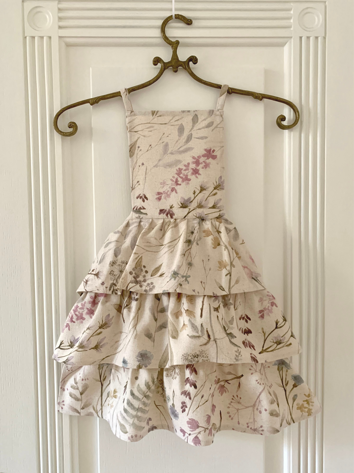 Forklæde til børn med flæser, bomuld-hør-blanding, printet, Aitana kollektion