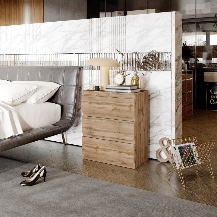 GABRIEL - Natbord / sengebord med 3 skuffer - Wotan Eg - H72cm B60cm D33cm