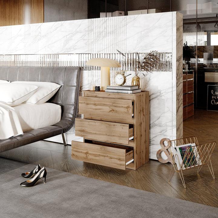 GABRIEL - Natbord / sengebord med 3 skuffer - Wotan Eg - H72cm B60cm D33cm