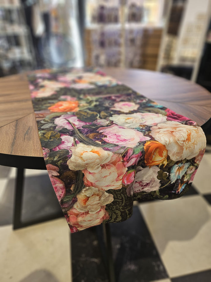 Bordløber i 100% bomuld, med kvaster og uden kvaster, Francine Black kollektion