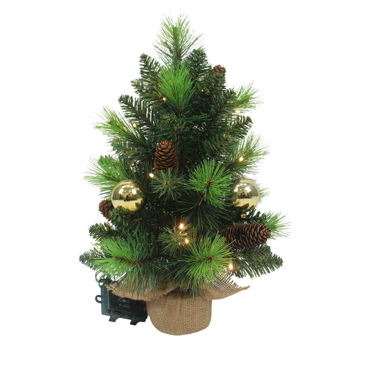 Led Fir Tree "Noel" udendørs dekoration lavet af metal og plast i grønt og guld, med fast installerede LED'er