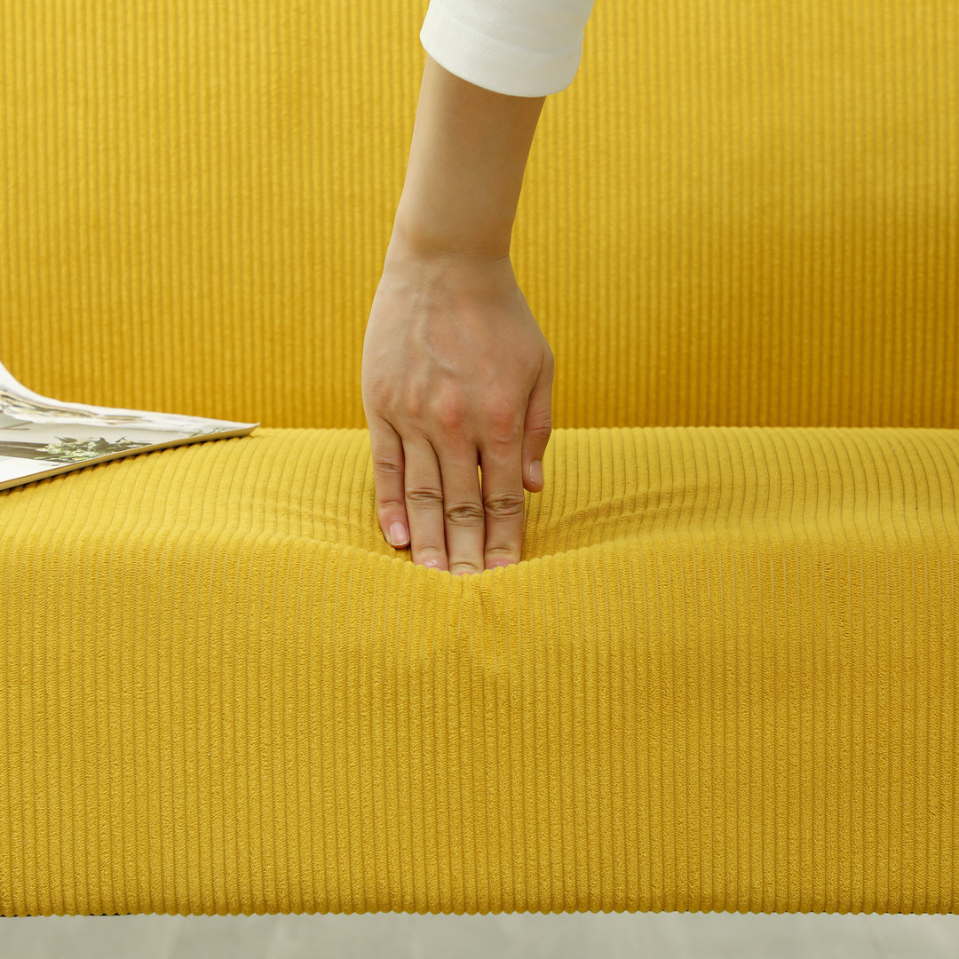 To-personers sofa med fløjlsbetræk, tyk polstring og massive træben til stue, soveværelse, kontor, gul