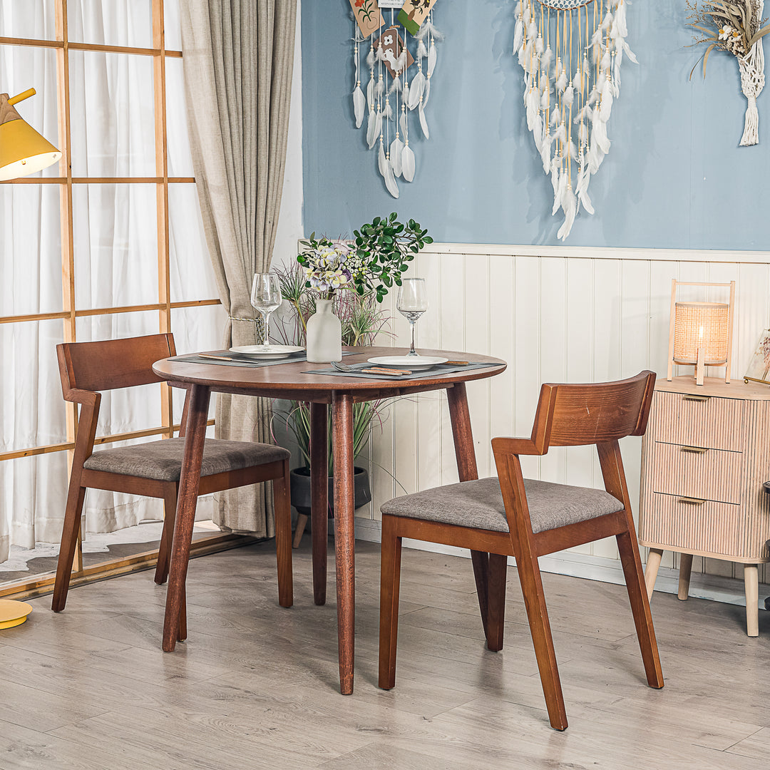 TRADITION spisebord i fyrretræ – rustik charme og plads til brand