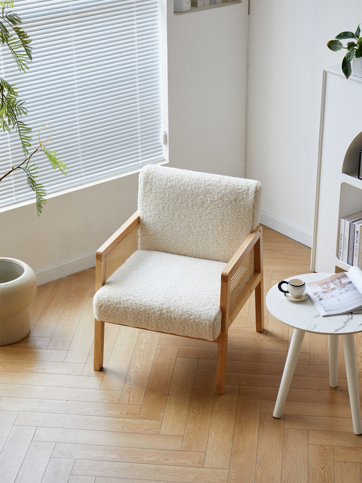 BORGO ood loungestol i rattan og bouclé hvid