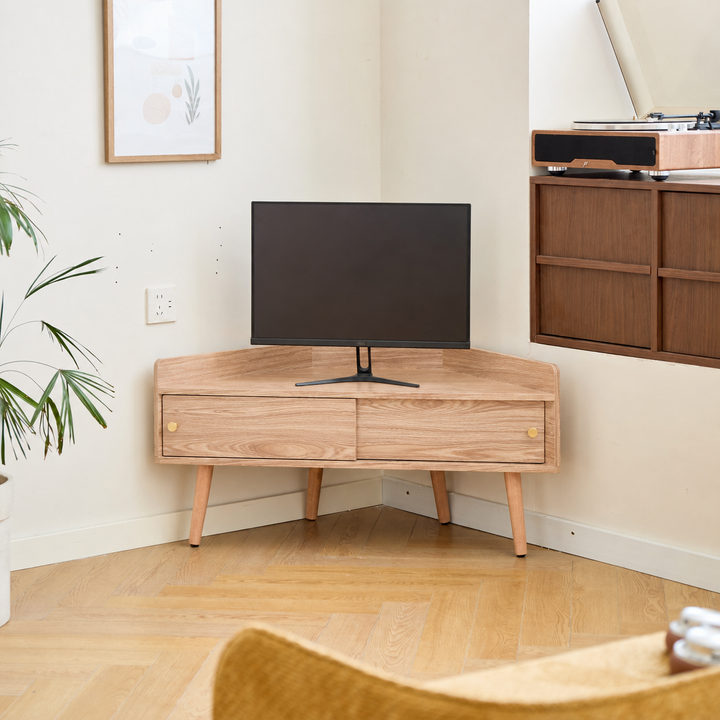 TORUN hjørne-TV-bord i massivt træ – stilrent design og praktisk opbevaring