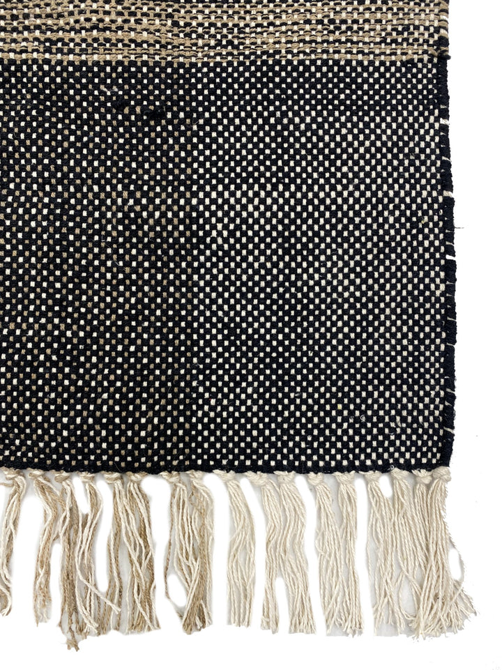 REISA Rektangulært bomuldstæppe med sorte og beige mønstre 90 x 60 cm