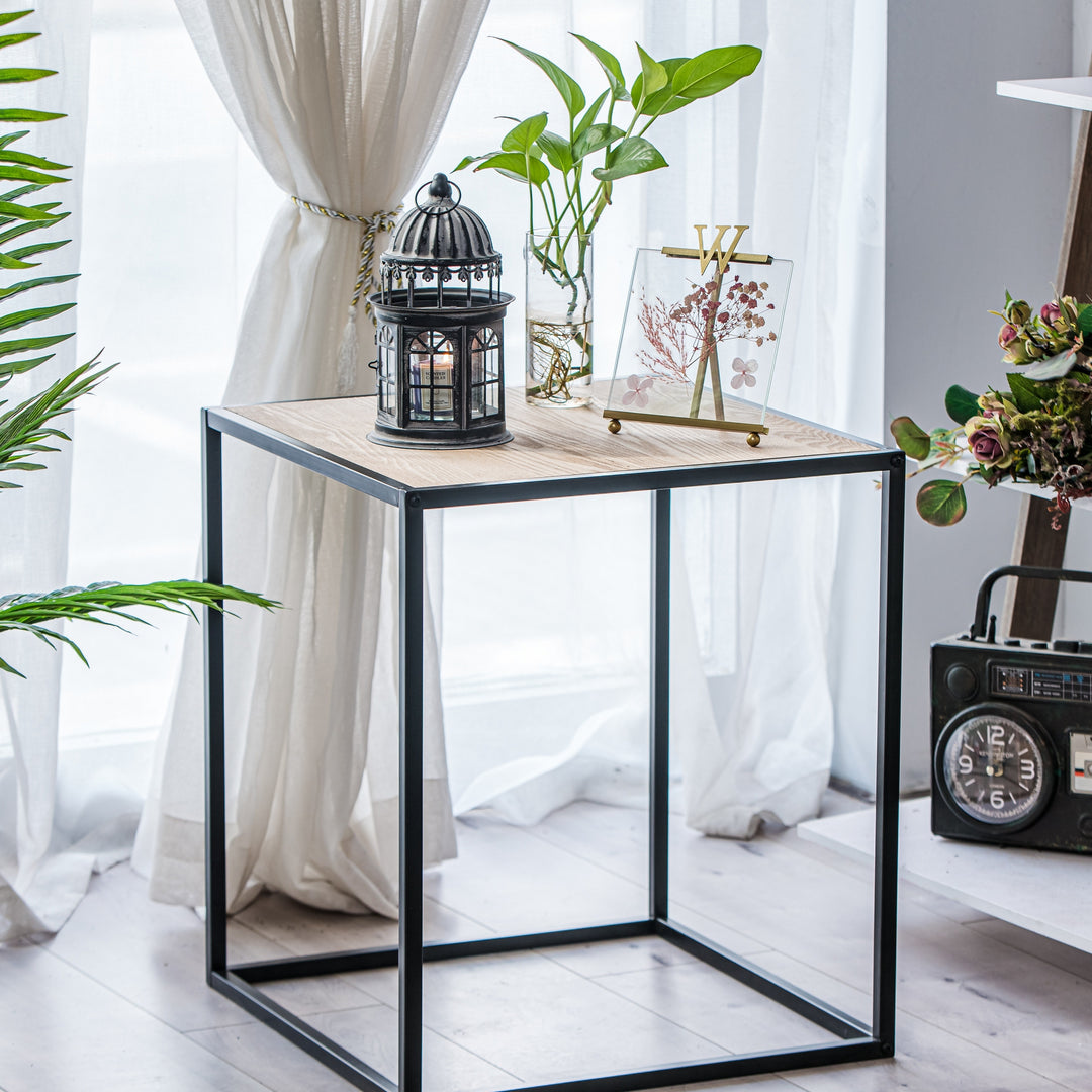 HAGEN industrielt sidebord i sort metal og træ