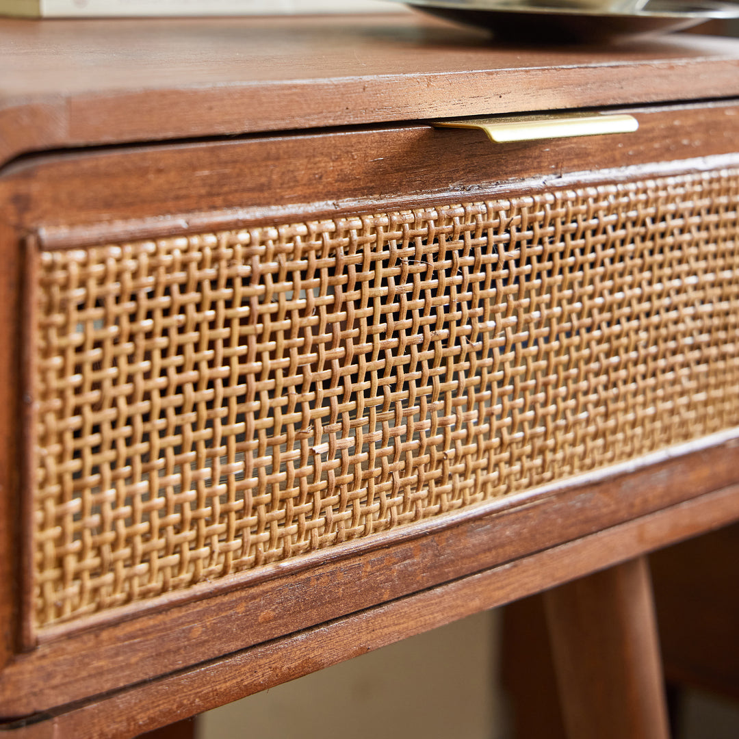MALI Natbord i træ og naturlig rattan med 1 skuffe