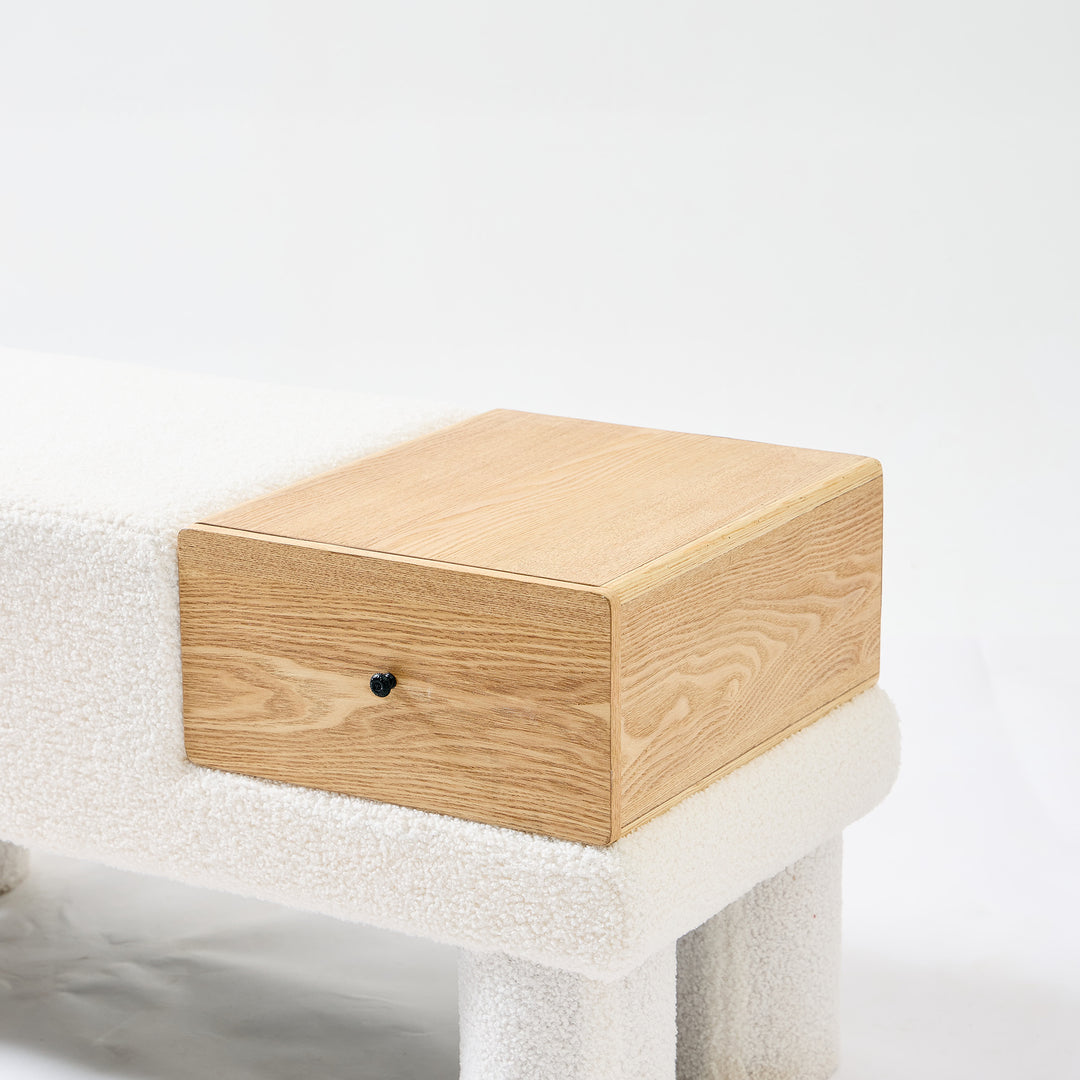 VADSO bænk med skuffe – hvid bouclé og skandinavisk design