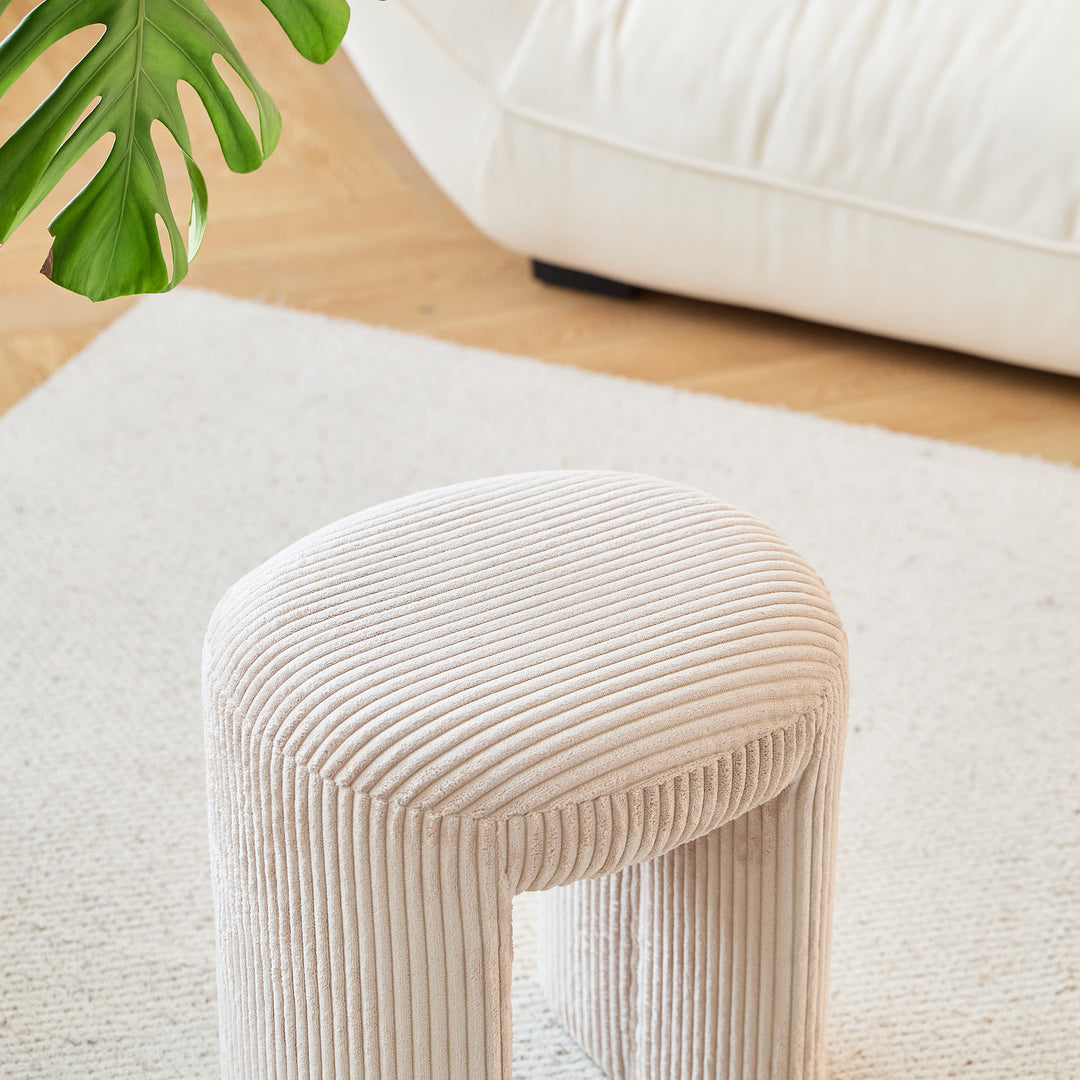 NAGA Beige Velour Puf til Stuen