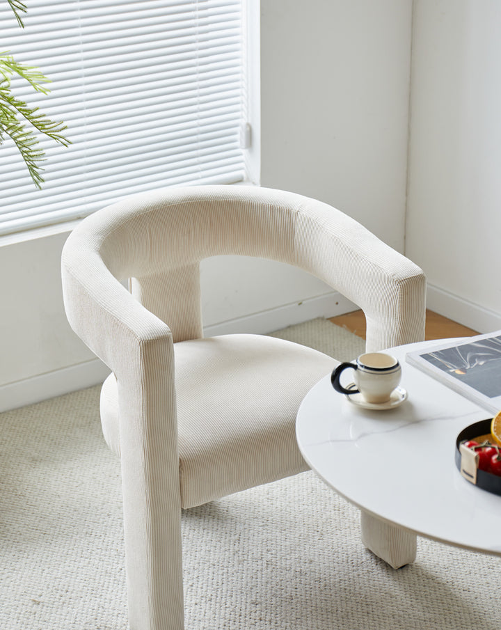 ARUSHA Beige fløjlsbøjlestol