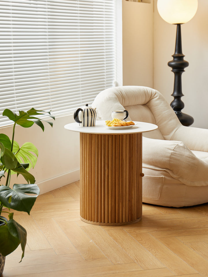TRINIDAD sidebord i fyrretræ – stilrent design til dit hjem