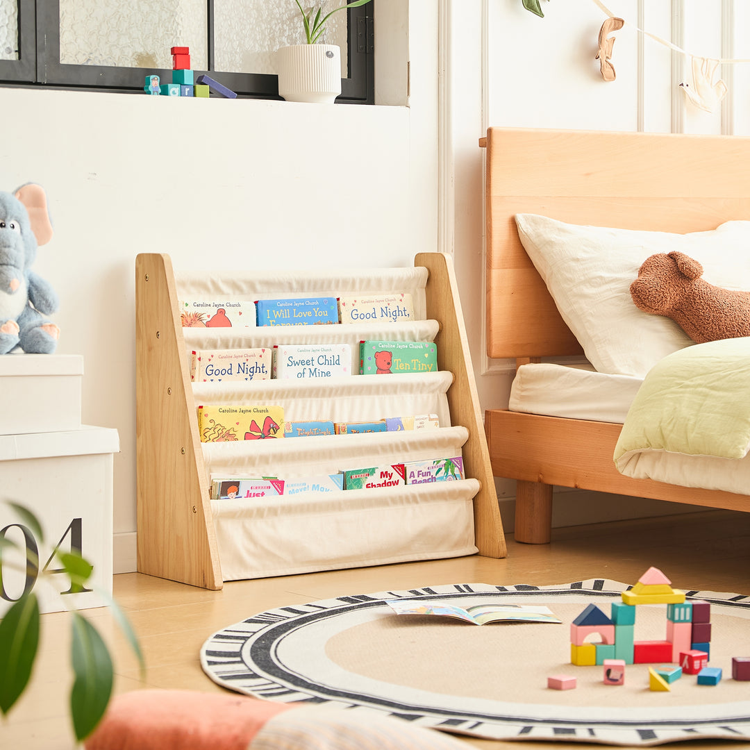 BILLUND børnebogreol i træ og stof