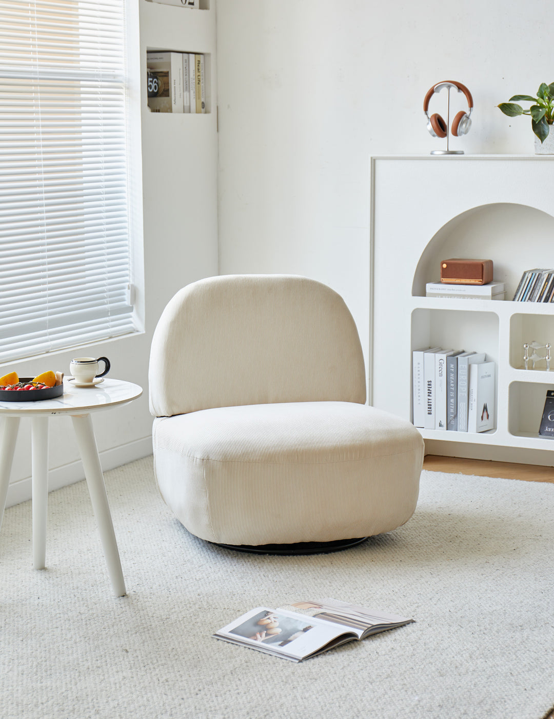 KAMPALA Beige fløjlsbøjle drejestol
