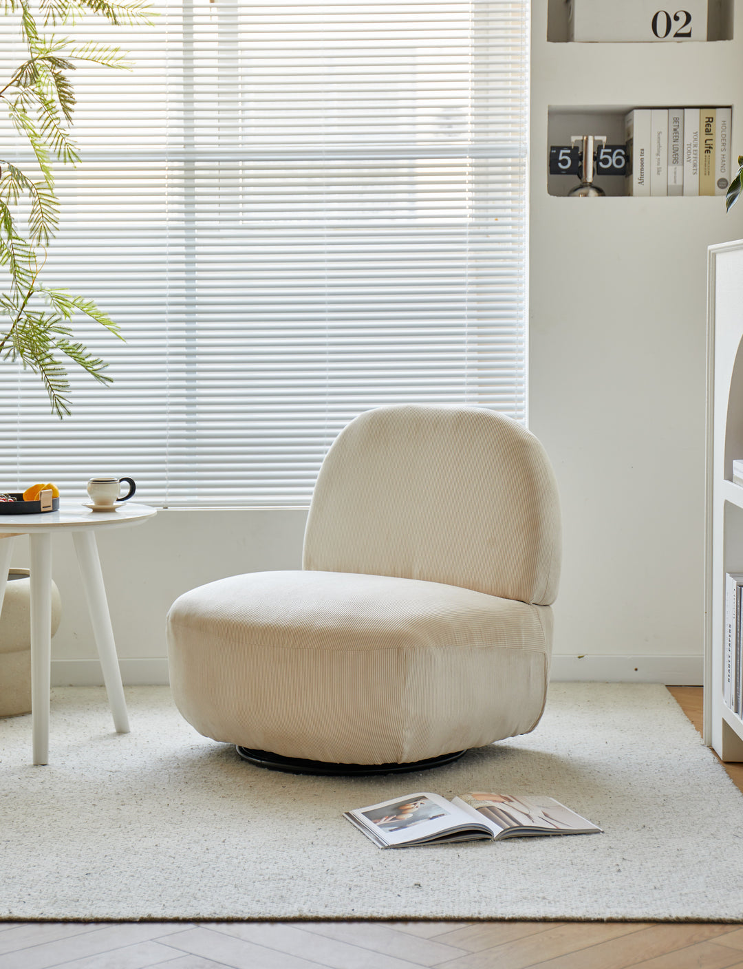 KAMPALA Beige fløjlsbøjle drejestol
