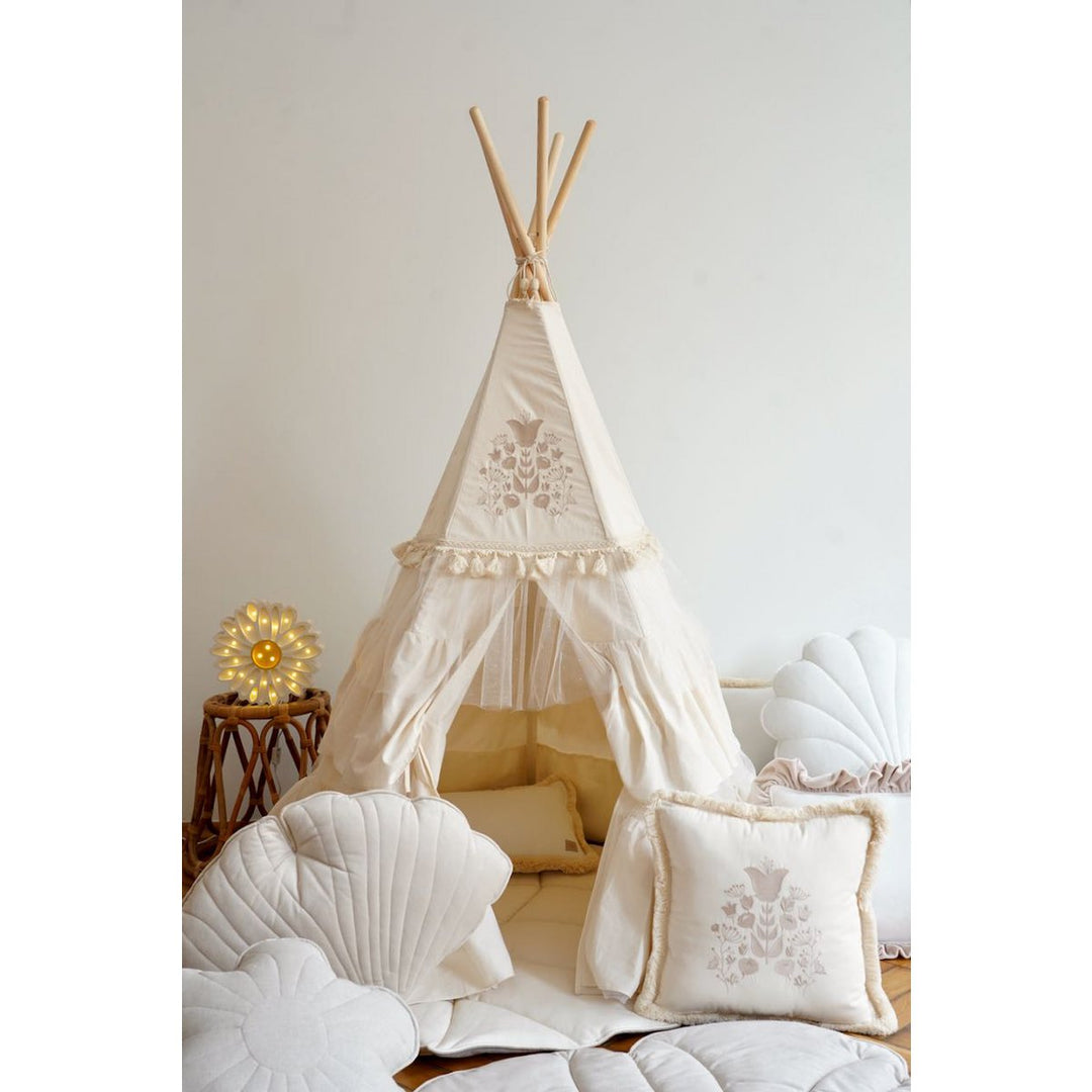 "Boho" pude med broderi