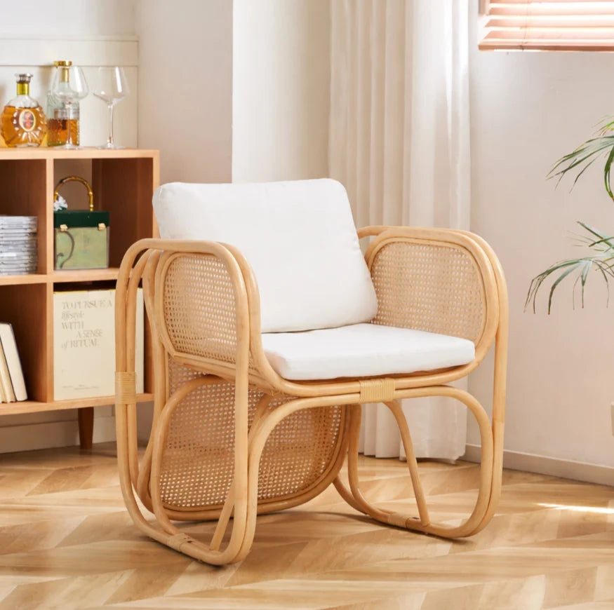 MOROTAI Lænestol i naturlig rattan og beige stof