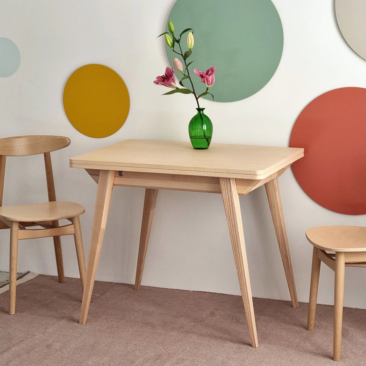 ENVELOPE udtræksbord – fleksibelt spisebord  90x65cm, massivt asketræ og MDF med naturlig askefiner