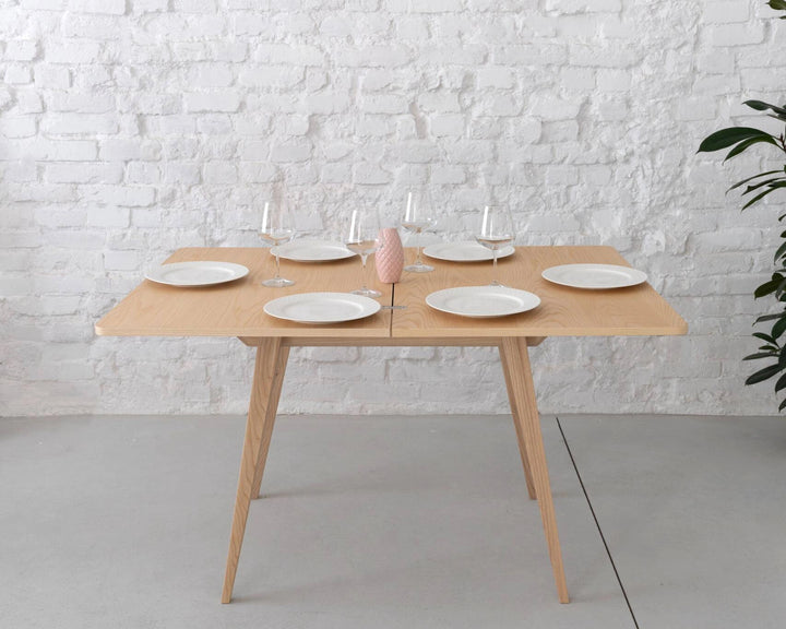 ENVELOPE udtræksbord – fleksibelt spisebord  90x65cm, massivt asketræ og MDF med naturlig askefiner