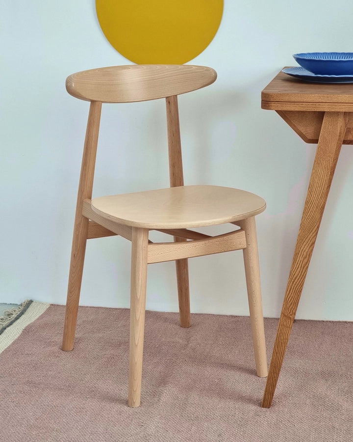 Klassiske retro spisebordsstol, naturfarvet FSC® bøgetræ, pakke med 2