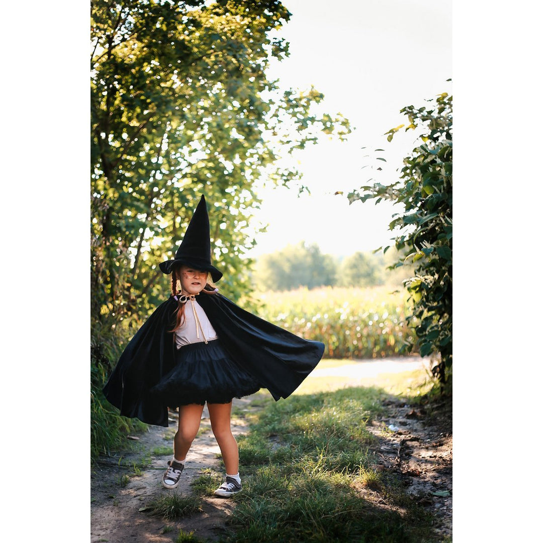 "Lille sort ridehætte" Magic Cape