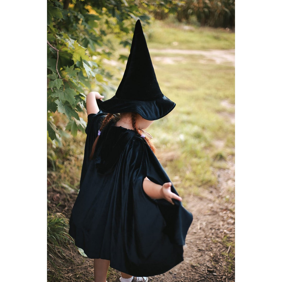 "Lille sort ridehætte" Magic Cape