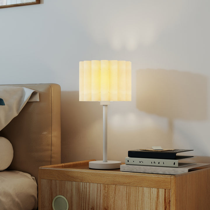 Bordlampe i retrostil, natlampe, plastikskærm, knapkontakt, hvid