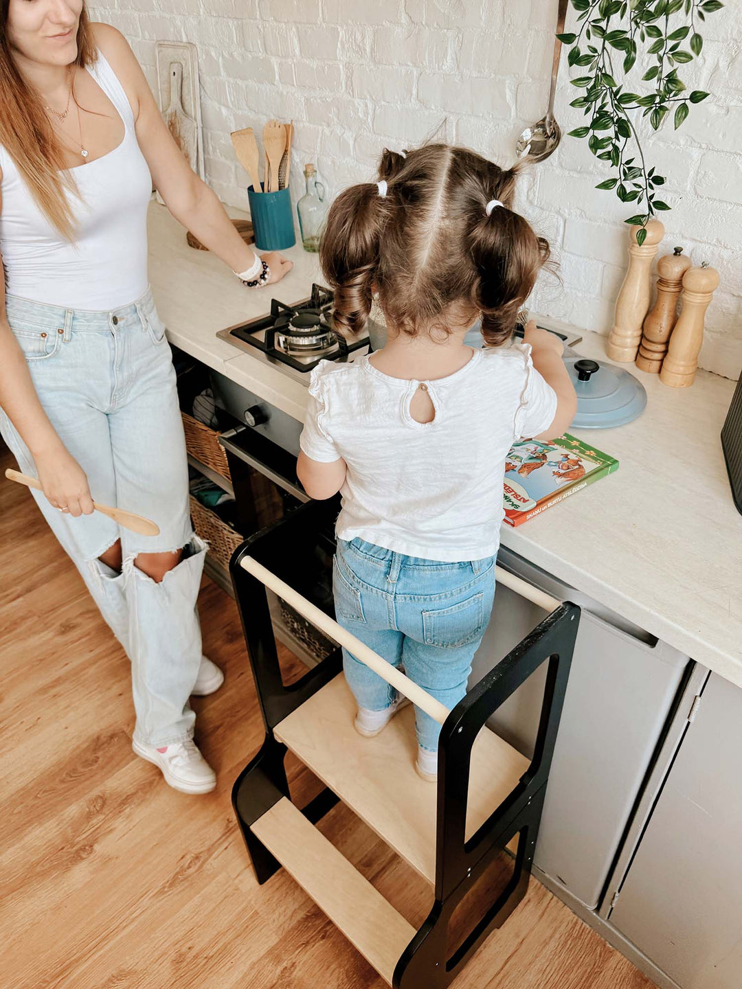 Creative Tower læringstårn, sort