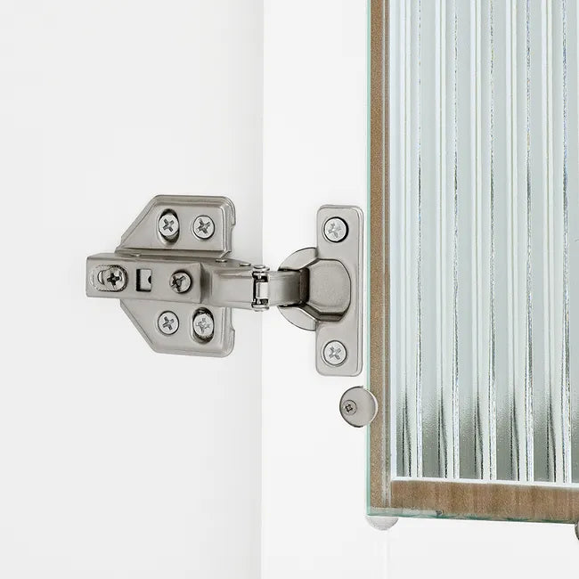 Få mere plads i køkkenet med denne fleksible køkkenvogn i hvid, B109 x D40 x H92 cm