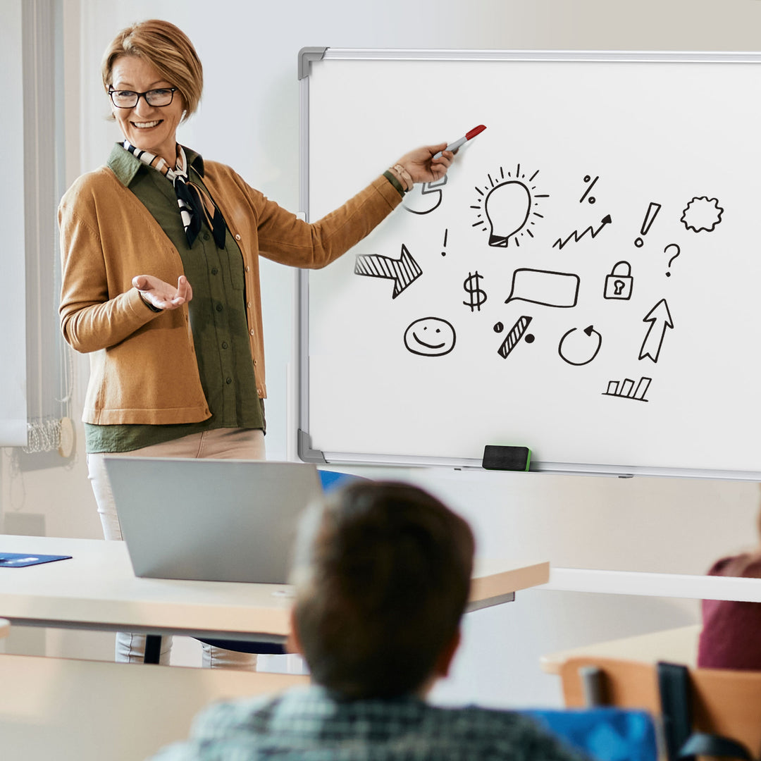 Whiteboardtavle, 120 x 90 cm, magnetisk, roterbar, mobil, inkl. tusch og svamp, metalramme, hvid