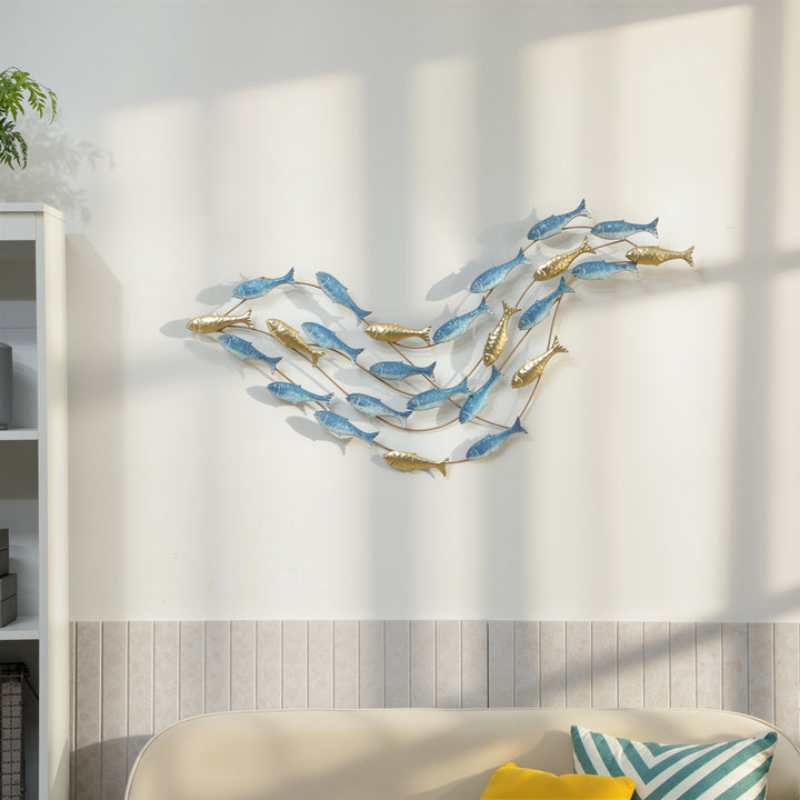 Metalvægkunst, fiskedesign, rustbestandig, moderne stil, elegant, lyseblå