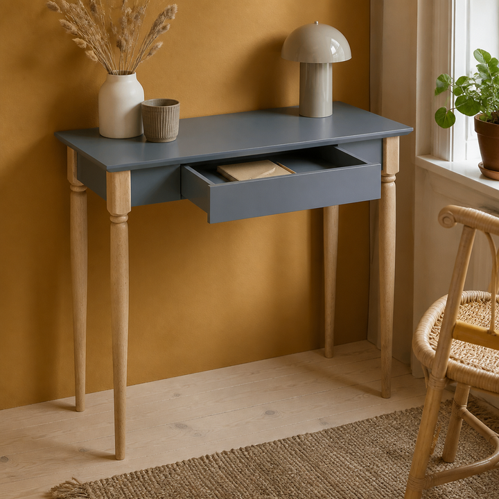MAMO Skrivebord 65x40cm - Mørkegrå – hero
