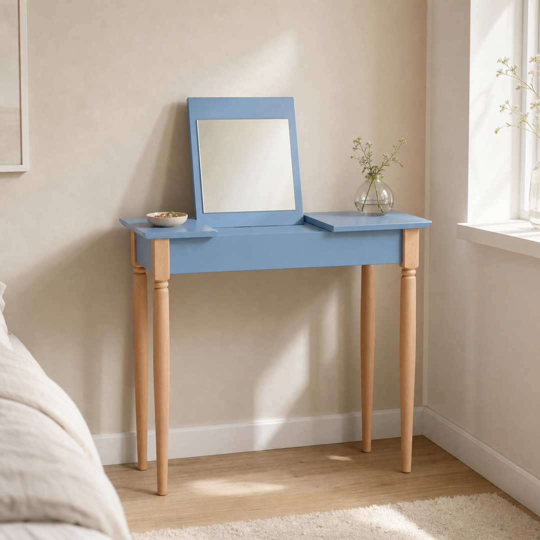 MAMO Sminkebord med spejl, 65x35cm, Gentle Blue – ren lys hjemscene