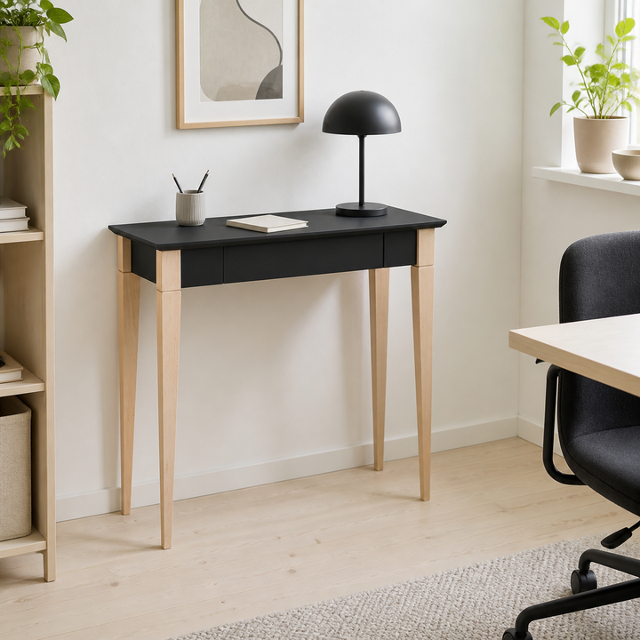 MIMO Skrivebord 85x40cm Sort – supplerende neutral dagslysscene