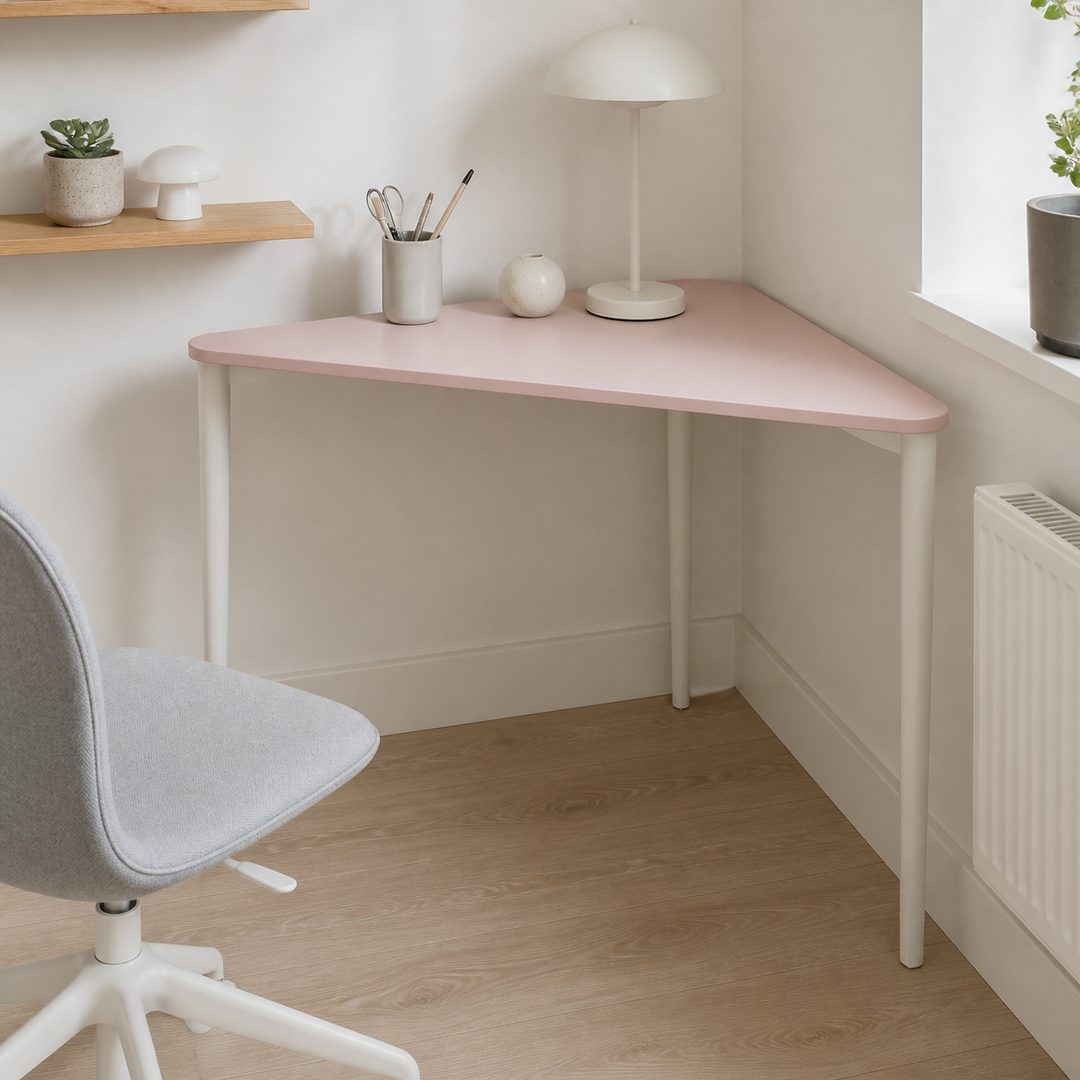 NAJA Hjørneskrivebord B114 x L85 x H75cm Hvide Ben Pink – materiale- eller konstruktionsdetalje