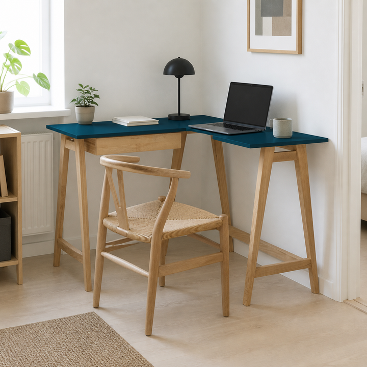 LUKA Asketræ Hjørneskrivebord B 115cm x D 85cm / Petrolblå Højre Side – vigtigste funktion
