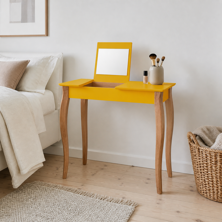 LILLO Sminkebord med spejl 85x35cm Gul – supplerende neutral dagslysscene