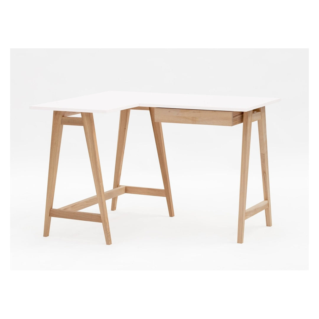 LUKA Asketræ Hjørneskrivebord B 115cm x D 85cm / Hvid Venstre Side – eksakt packshot på hvid baggrund