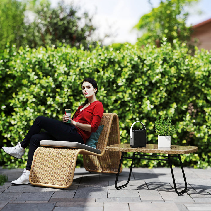 Polyrattan havebord, 90 x 50 x 45 cm, UV-bestandigt sidebord med glasplade, naturtræ