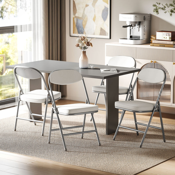 Sæt med 4 polstrede klapstole, klappelige stole med fløjlsbetræk, ryglæn, metalstel, cremehvid